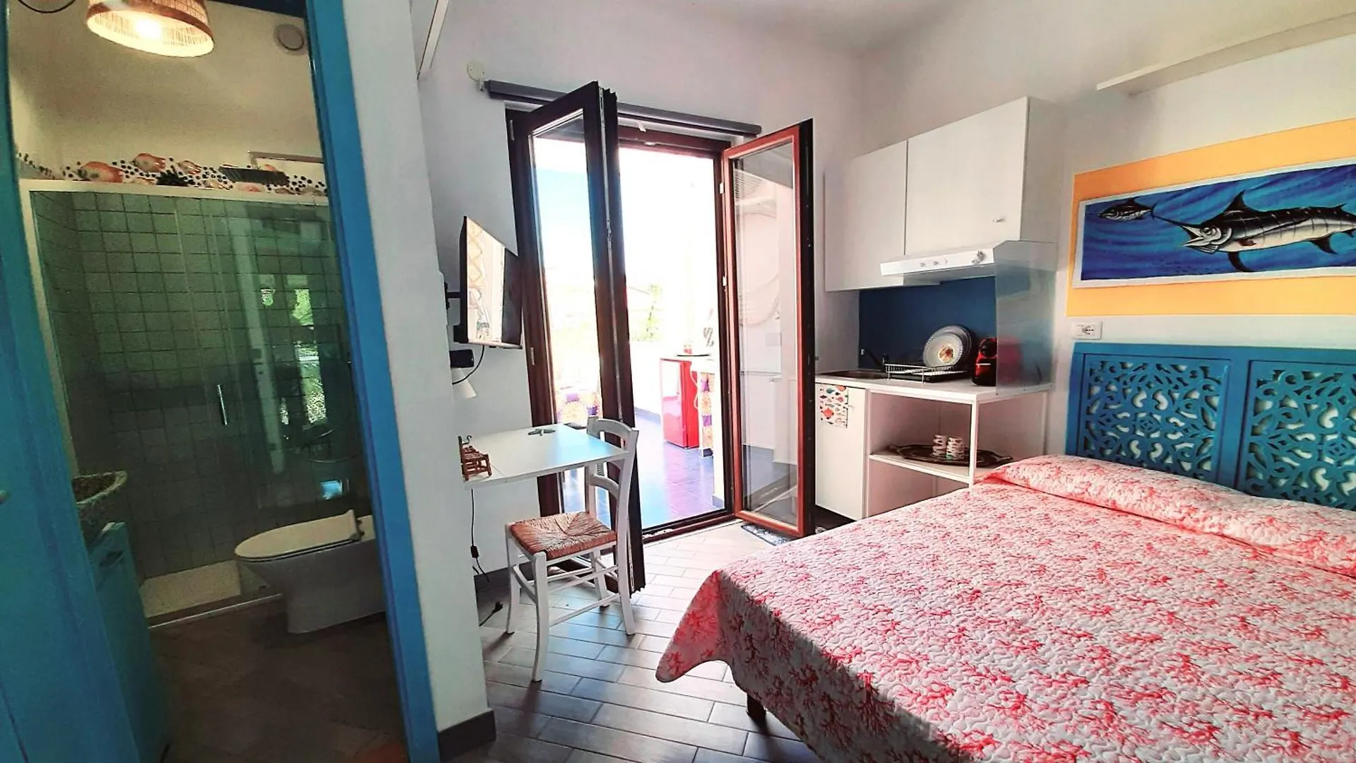 Villa Mondello Jacuzzi Room E Terraces Room 0*,  Italy